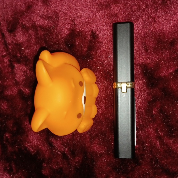 🆕️L'Oreal Paris Colour Riche Intense Volume Matte Lipstick Le Rosewood Ambition - Picture 3 of 7